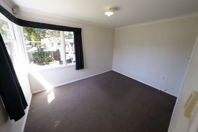 Photo of property in 4 Alton Place, Hokowhitu, Palmerston North, 4410