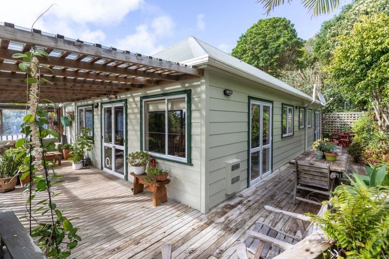 Photo of property in 19 Grange Road, Hahei, Whitianga, 3591