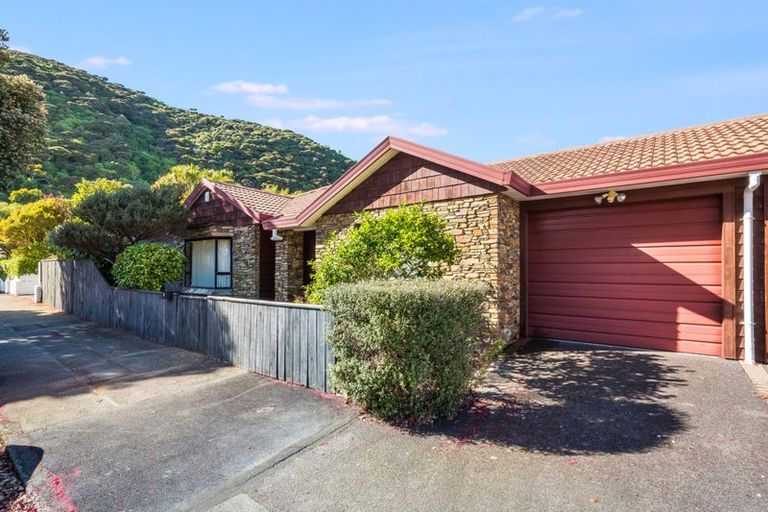 Photo of property in 9-11 Makaro Street, Eastbourne, Lower Hutt, 5013