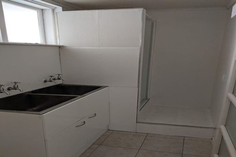 Photo of property in 2/17 Havelock Avenue, Forrest Hill, Auckland, 0620