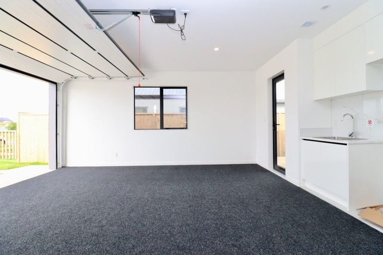 Photo of property in 6 Kobe Street, Karaka, 2580
