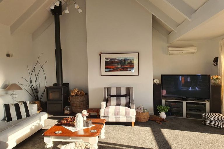 Photo of property in 98 Arapiki Road, Stoke, Nelson, 7011