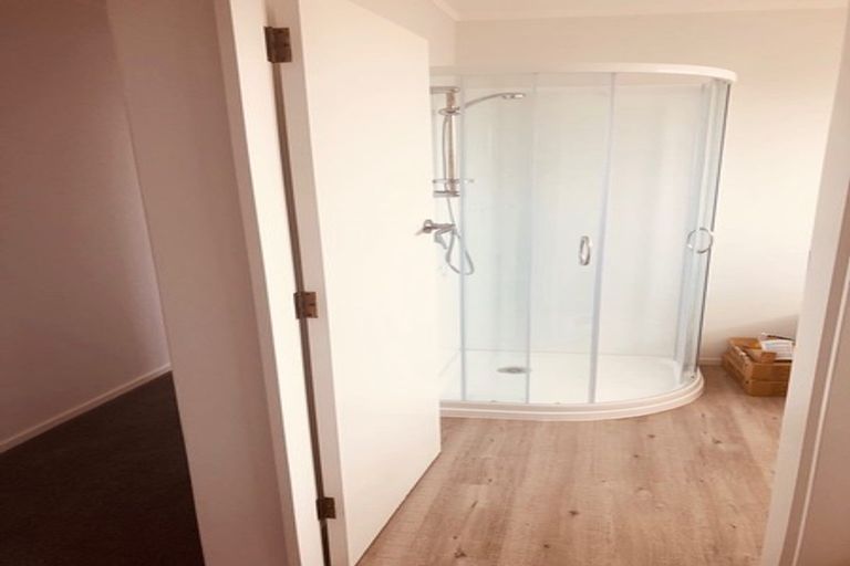 Photo of property in 105a-b Hillcrest Road, Raumati Beach, Paraparaumu, 5032