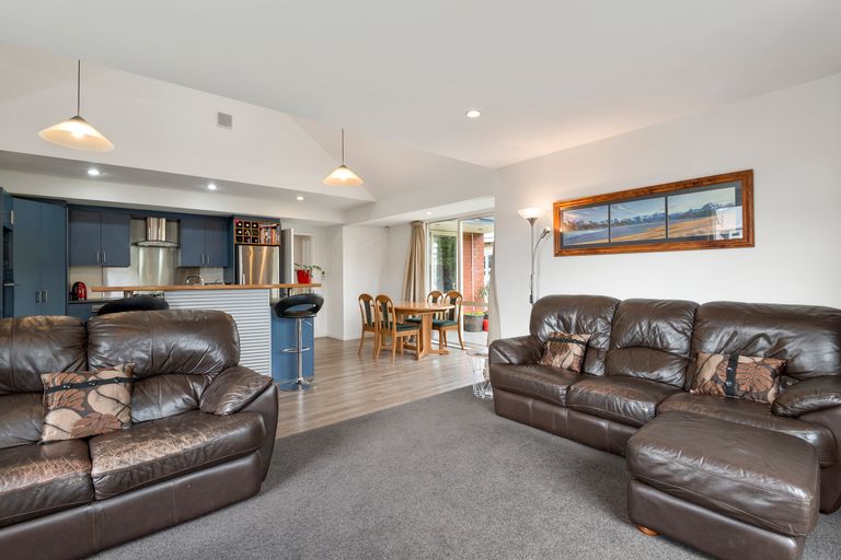 Photo of property in 9a Wrights Road, Addington, Christchurch, 8024