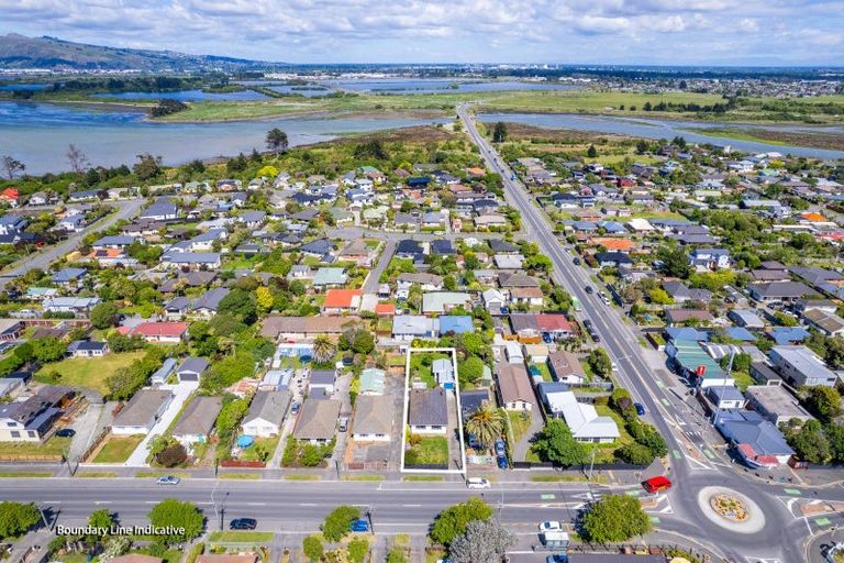 Photo of property in 96 Estuary Road, South New Brighton, Christchurch, 8062