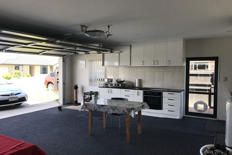 Photo of property in 16 Dalray Avenue, Takanini, 2112