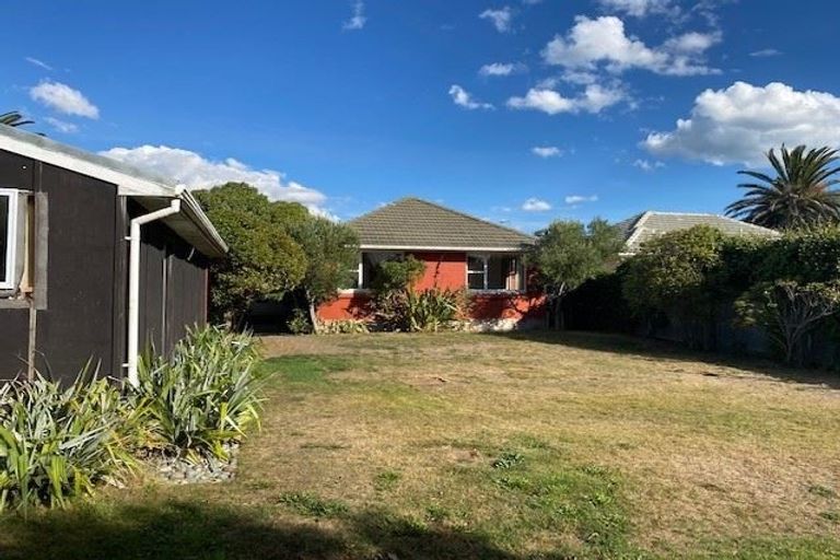 Photo of property in 12 Jellicoe Street, South New Brighton, Christchurch, 8062
