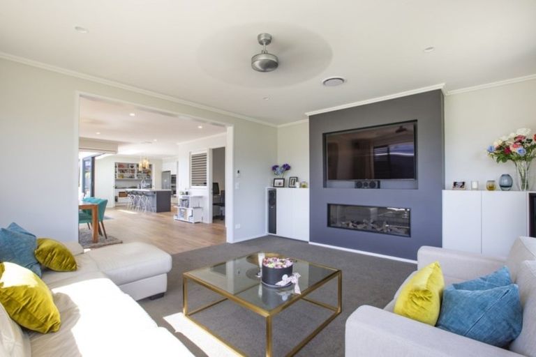 Photo of property in 2 Taiawa Place, Omaha, 0986