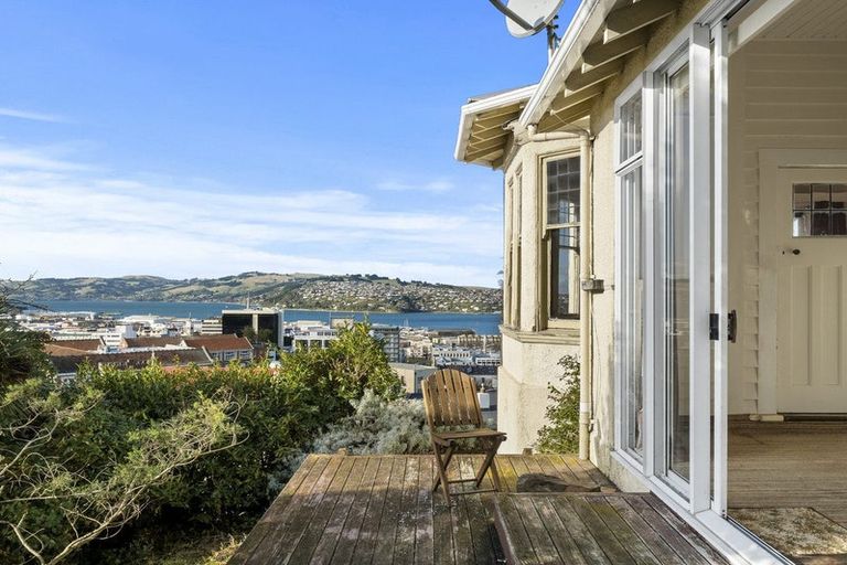 Photo of property in 34 Elm Row, Dunedin Central, Dunedin, 9016