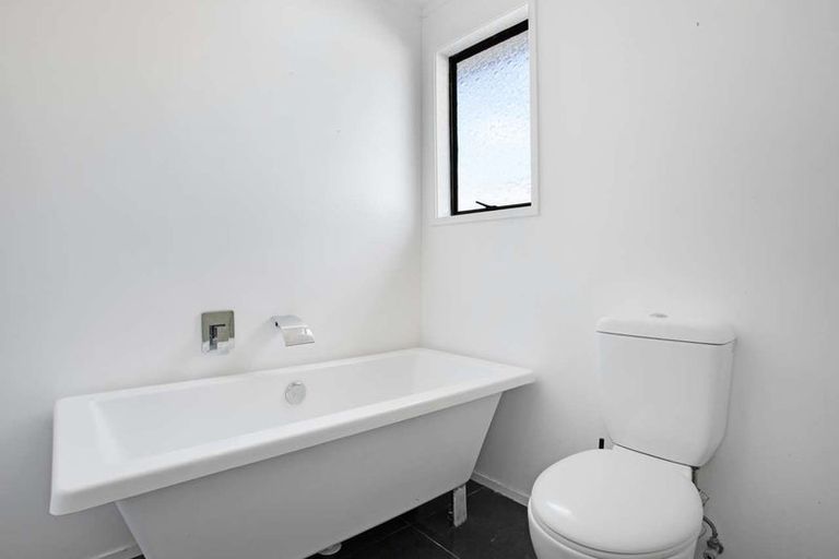 Photo of property in 73 Marendellas Drive, Bucklands Beach, Auckland, 2014