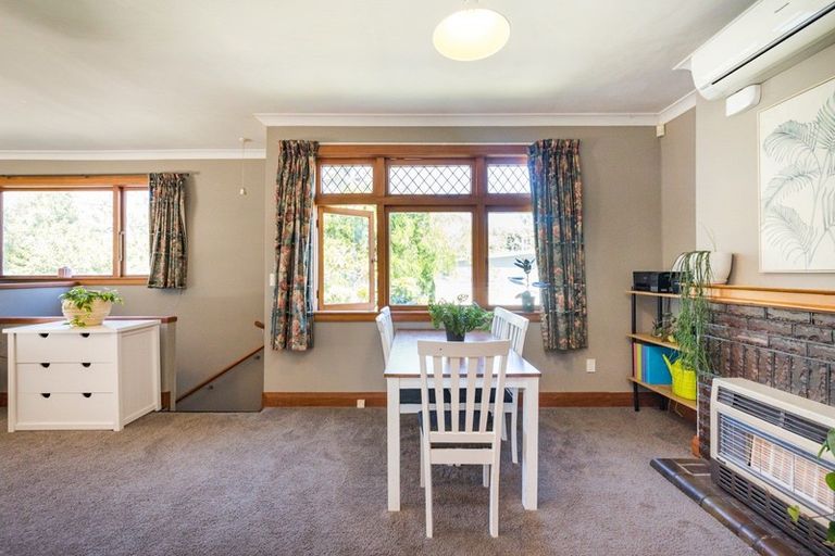 Photo of property in 28 Karina Terrace, Roslyn, Palmerston North, 4414