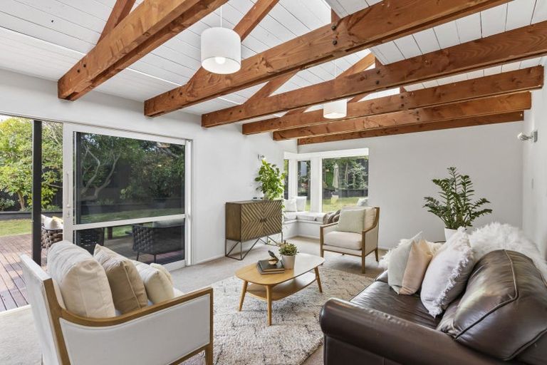 Photo of property in 11 Bacot Place, Howick, Auckland, 2014