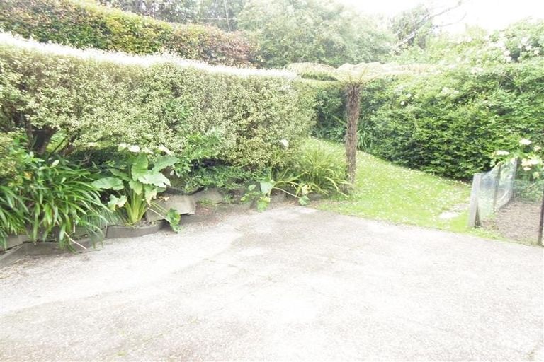 Photo of property in 11 Jellicoe Road, Murrays Bay, Auckland, 0630