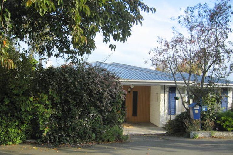 Photo of property in 10 Beach Road, South Hill, Oamaru, 9400