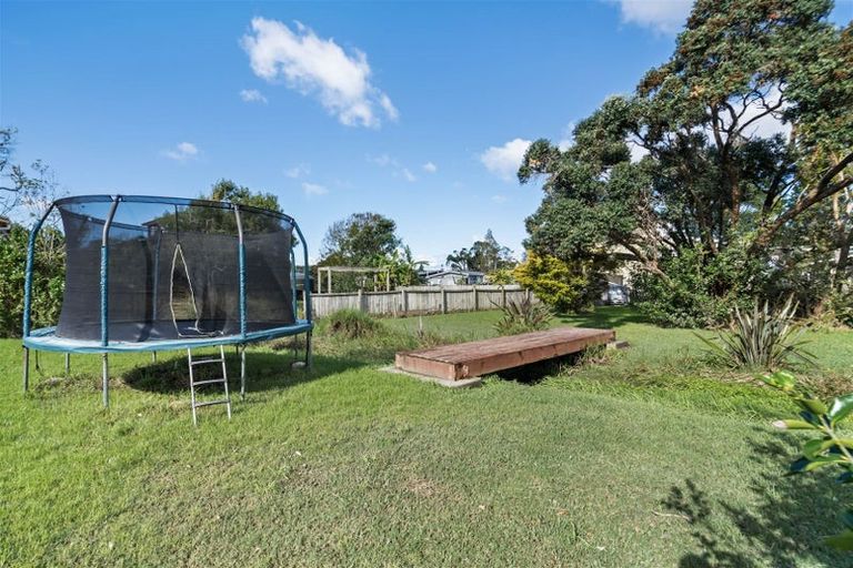 Photo of property in 1/39 Langton Road, Stanmore Bay, Whangaparaoa, 0932