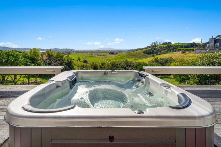 Photo of property in 317 Takatu Road, Tawharanui Peninsula, Warkworth, 0986