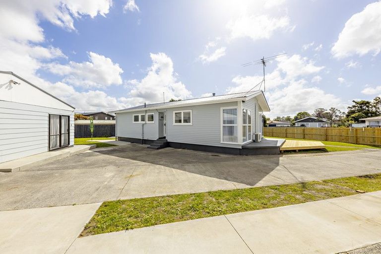 Photo of property in 24 President Avenue, Papakura, 2110