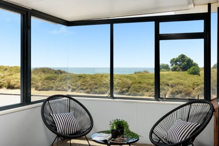 Photo of property in 133a Marine Parade, Mount Maunganui, 3116