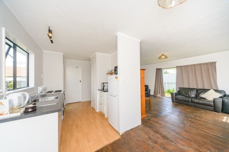 Photo of property in 3a Athena Grove, Highbury, Palmerston North, 4412