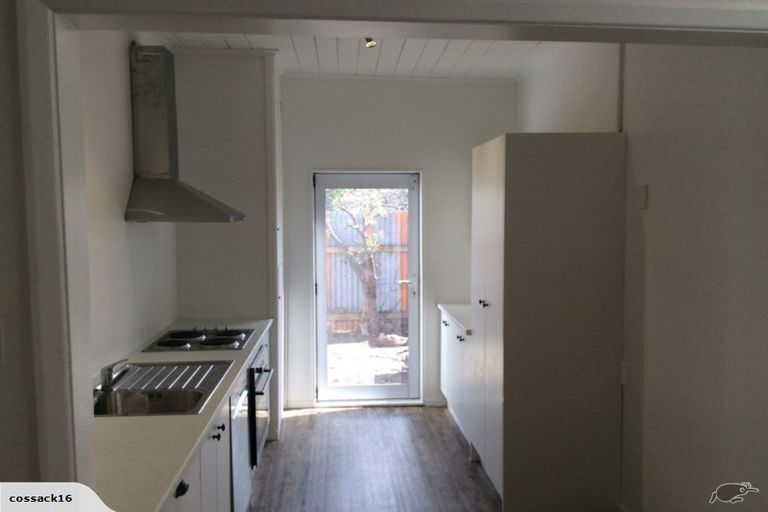 Photo of property in 341 Marine Parade, Napier South, Napier, 4110