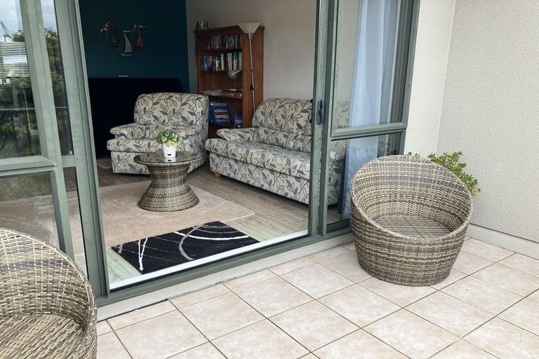 Photo of property in 10/8 Flynn Street, Birkdale, Auckland, 0626