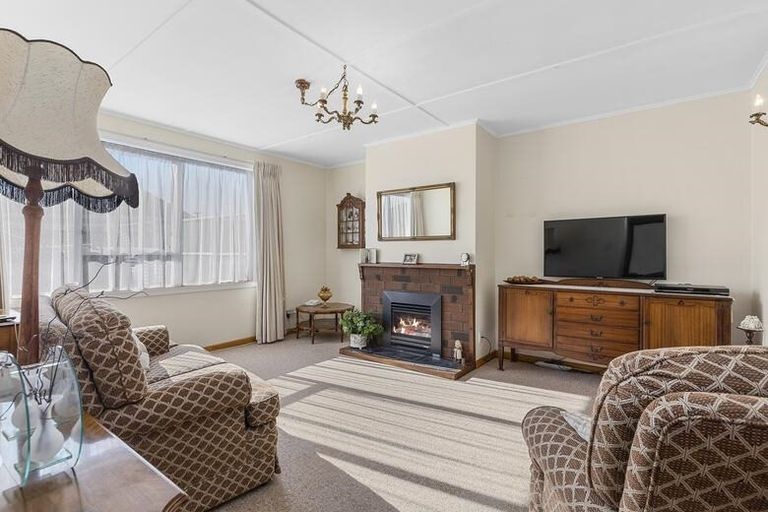 Photo of property in 11 Pilcher Crescent, Naenae, Lower Hutt, 5011