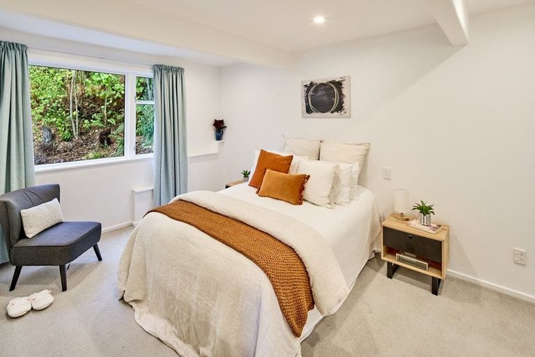 Photo of property in 42 Nottingham Street, Karori, Wellington, 6012