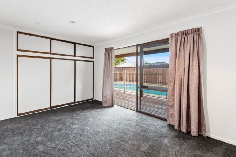 Photo of property in 122 Burwood Road, Burwood, Christchurch, 8083