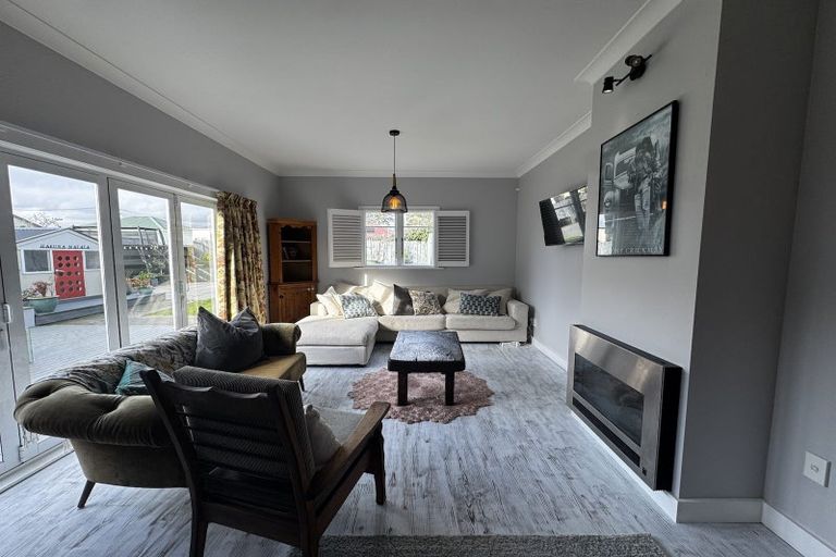 Photo of property in 18 Cuba Street, Petone, Lower Hutt, 5012