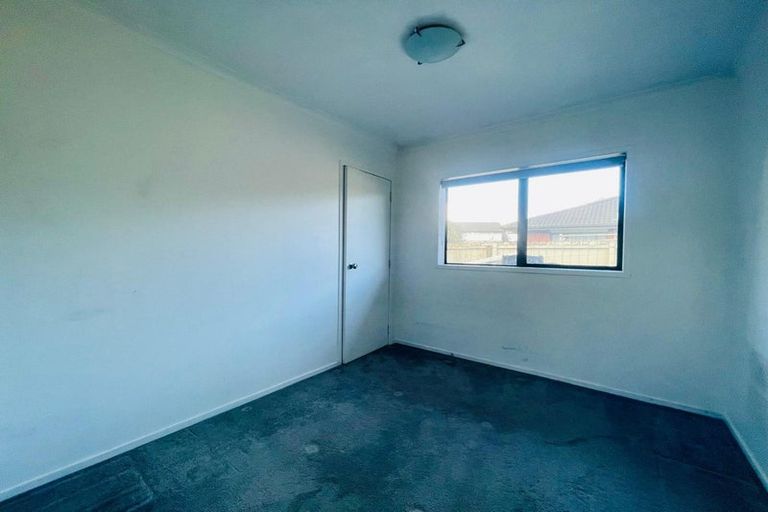 Photo of property in 22 Rock Daisy Crescent, Mangere, Auckland, 2022