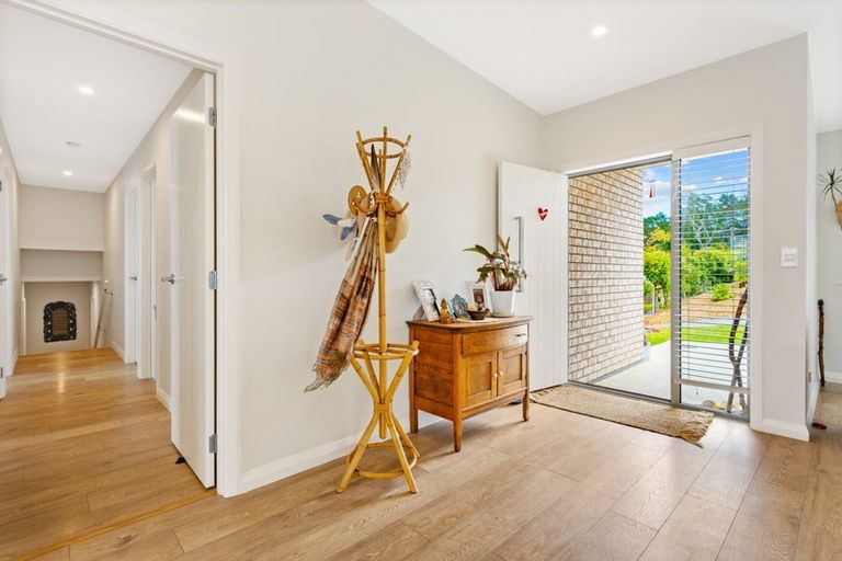 Photo of property in 78 Solan Drive, Waimauku, 0812