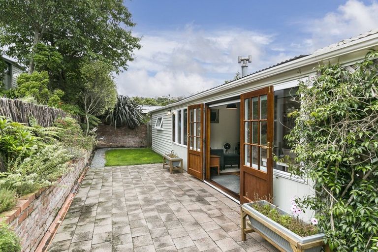 Photo of property in 38 Cashmere Avenue, Khandallah, Wellington, 6035