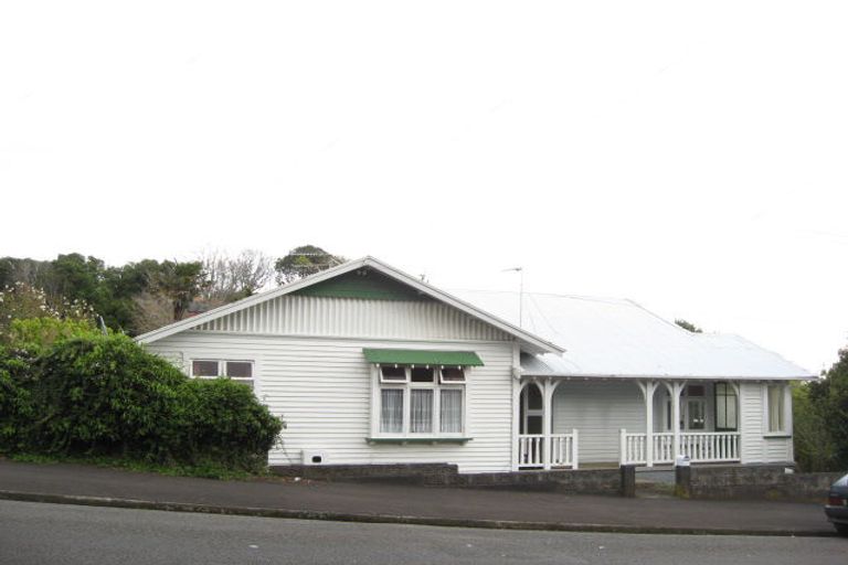 Photo of property in 66 Cutfield Road, New Plymouth, 4310