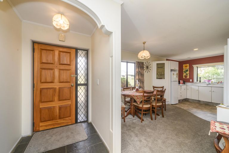 Photo of property in 10 Purdie Place, Milson, Palmerston North, 4414