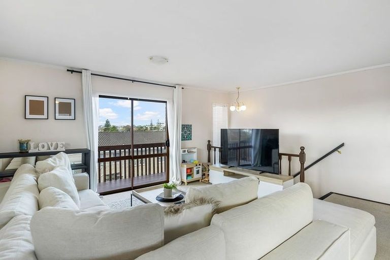 Photo of property in 1/3 Karaka Street, New Lynn, Auckland, 0600