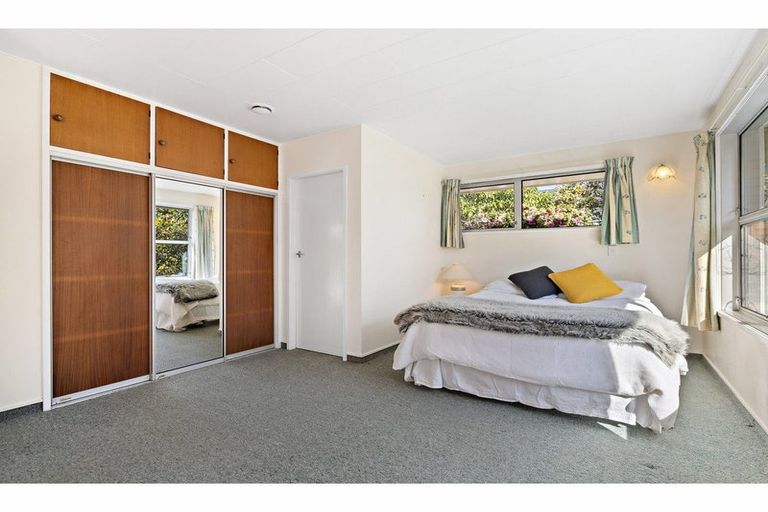 Photo of property in 12a Gamblins Road, Saint Martins, Christchurch, 8022