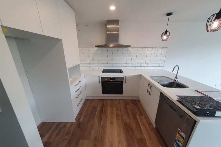 Photo of property in 12 Fairbairn Close, Halswell, Christchurch, 8025