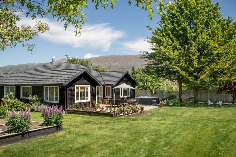 Photo of property in 21 Terranova Place, Wanaka, 9305