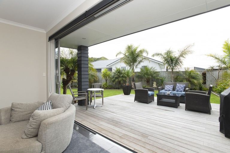 Photo of property in 8 Hamilton Drive, Wainui, Gisborne, 4010