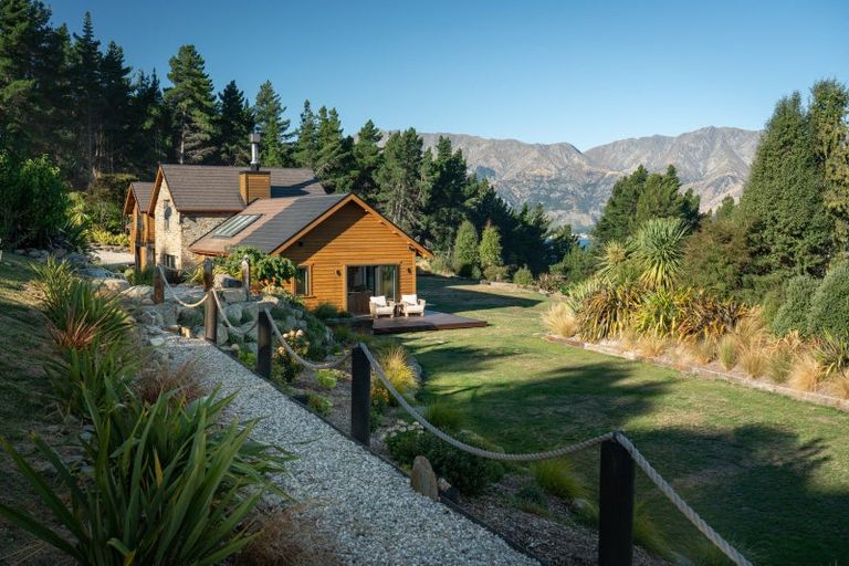 Photo of property in 1147b Lake Hawea-albert Town Road, Albert Town, Wanaka, 9382