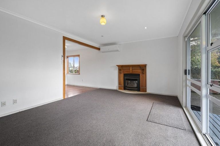 Photo of property in 22 Waterloo Crescent, Hokowhitu, Palmerston North, 4410