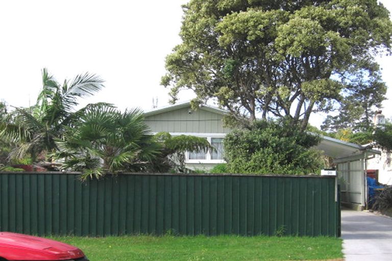 Photo of property in 20 Airdrie Road, Ranui, Auckland, 0612