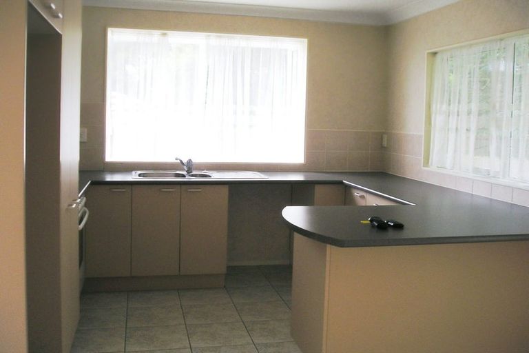 Photo of property in 51 Martin Jugum Lane, Ranui, Auckland, 0612