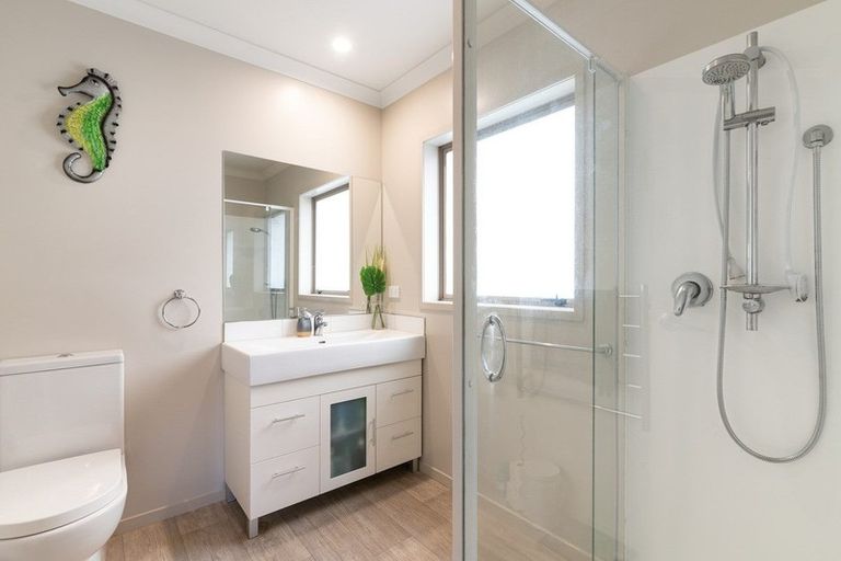 Photo of property in 10 Sunnybrooke Close, Welcome Bay, Tauranga, 3112