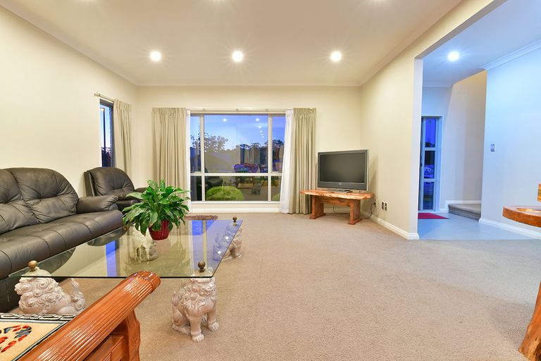 Photo of property in 16 Bartlett Drive, Silverdale, 0932