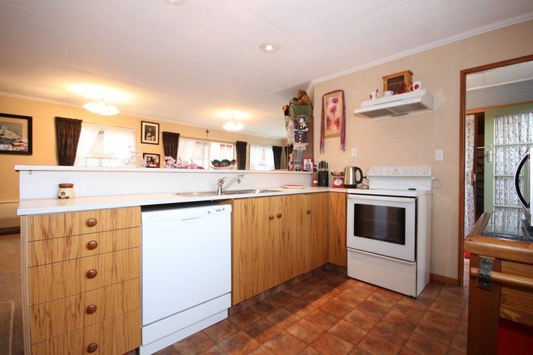 Photo of property in 40 Macmaster Street, Richmond, Invercargill, 9810