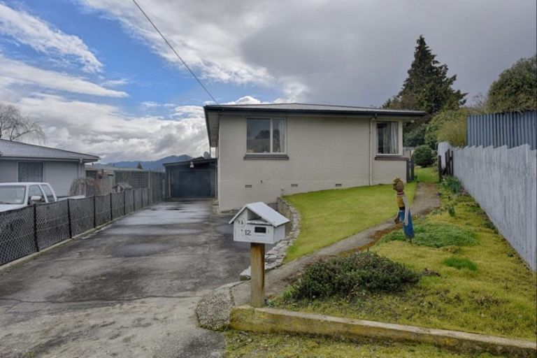 Photo of property in 12 Charles Street, East Gore, Gore, 9710