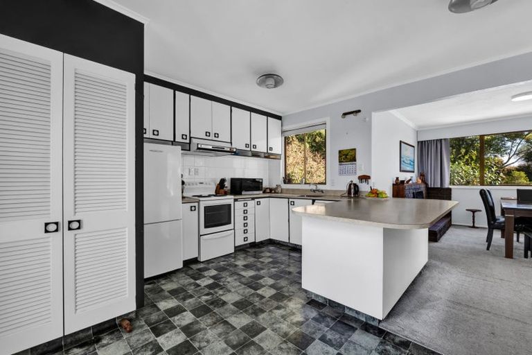 Photo of property in 10 Lawry Street, Moturoa, New Plymouth, 4310