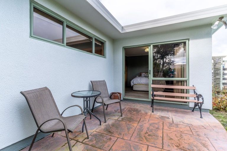 Photo of property in 10 Calder Place, Winton, 9720