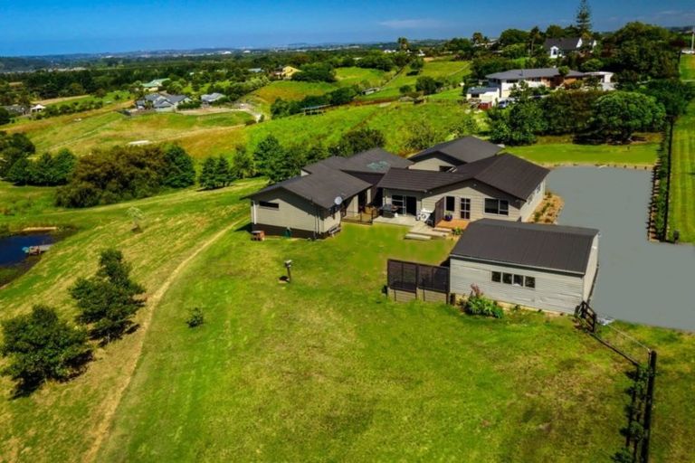 Photo of property in 314 Old North Road, Kumeu, 0892